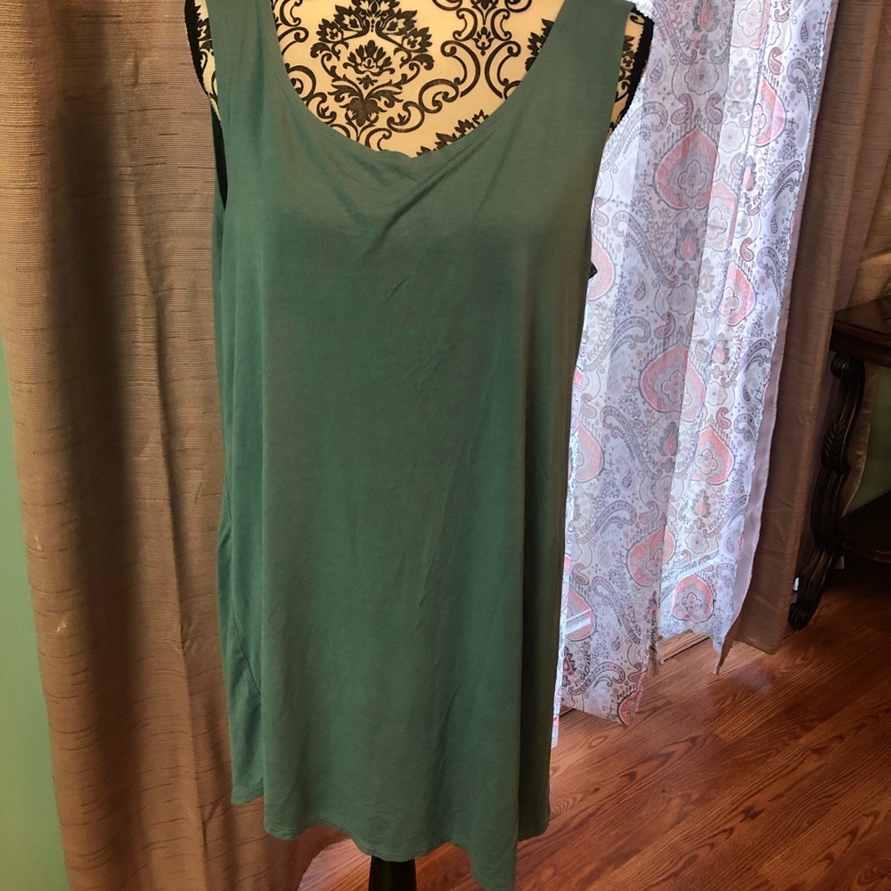 LOGO Bundle 3 pieces all Size 1xl Sleeveless - Picture 2 of 11